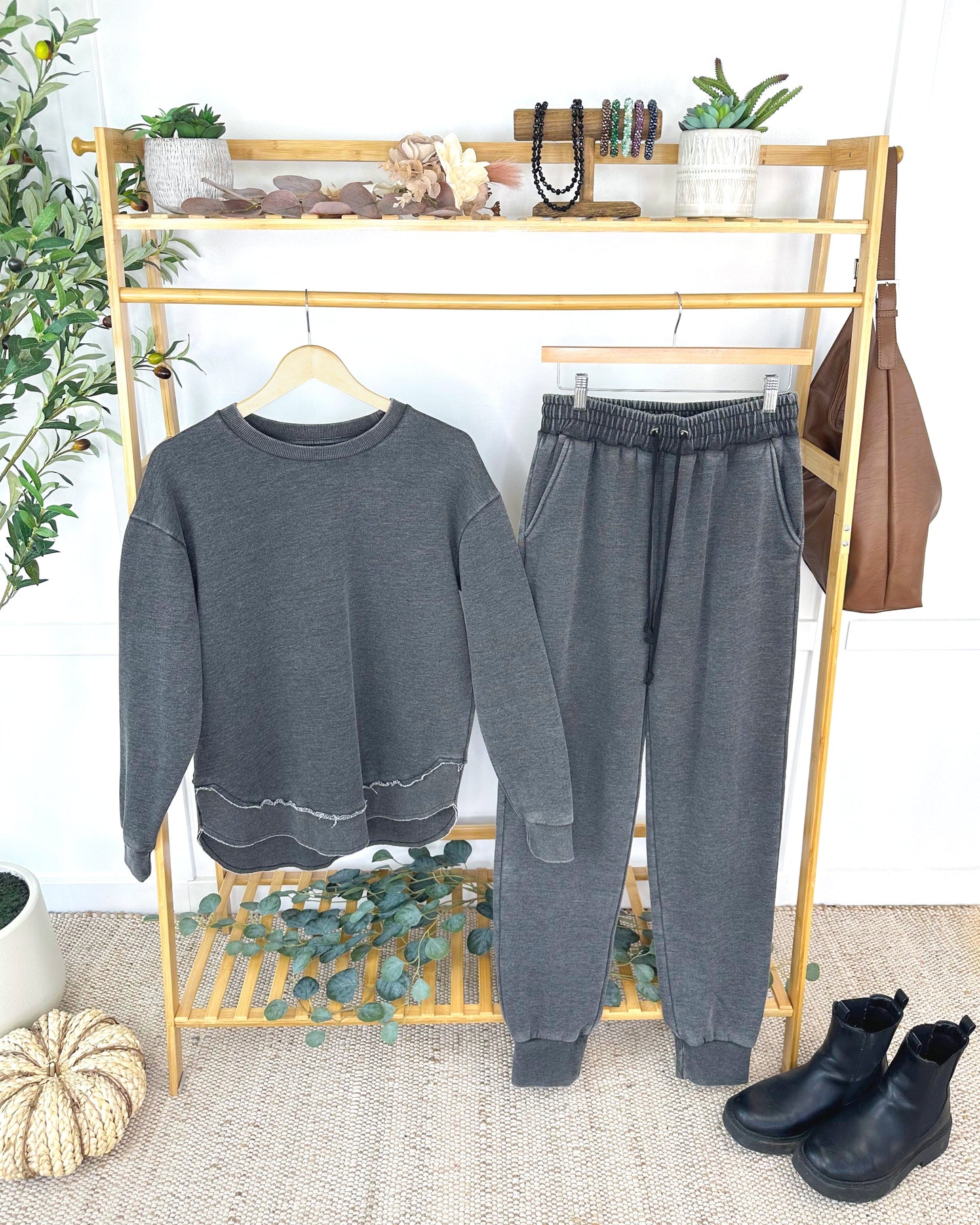 Michelle Mae Vintage Wash Pullover - Black