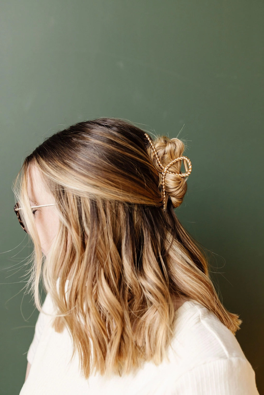 Preorder: Shop Andi Twisted Gold Claw Clip