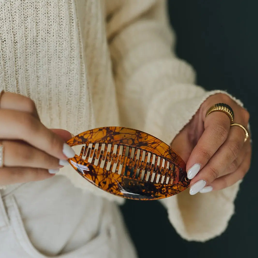 Flat Banana Clip - 2 options