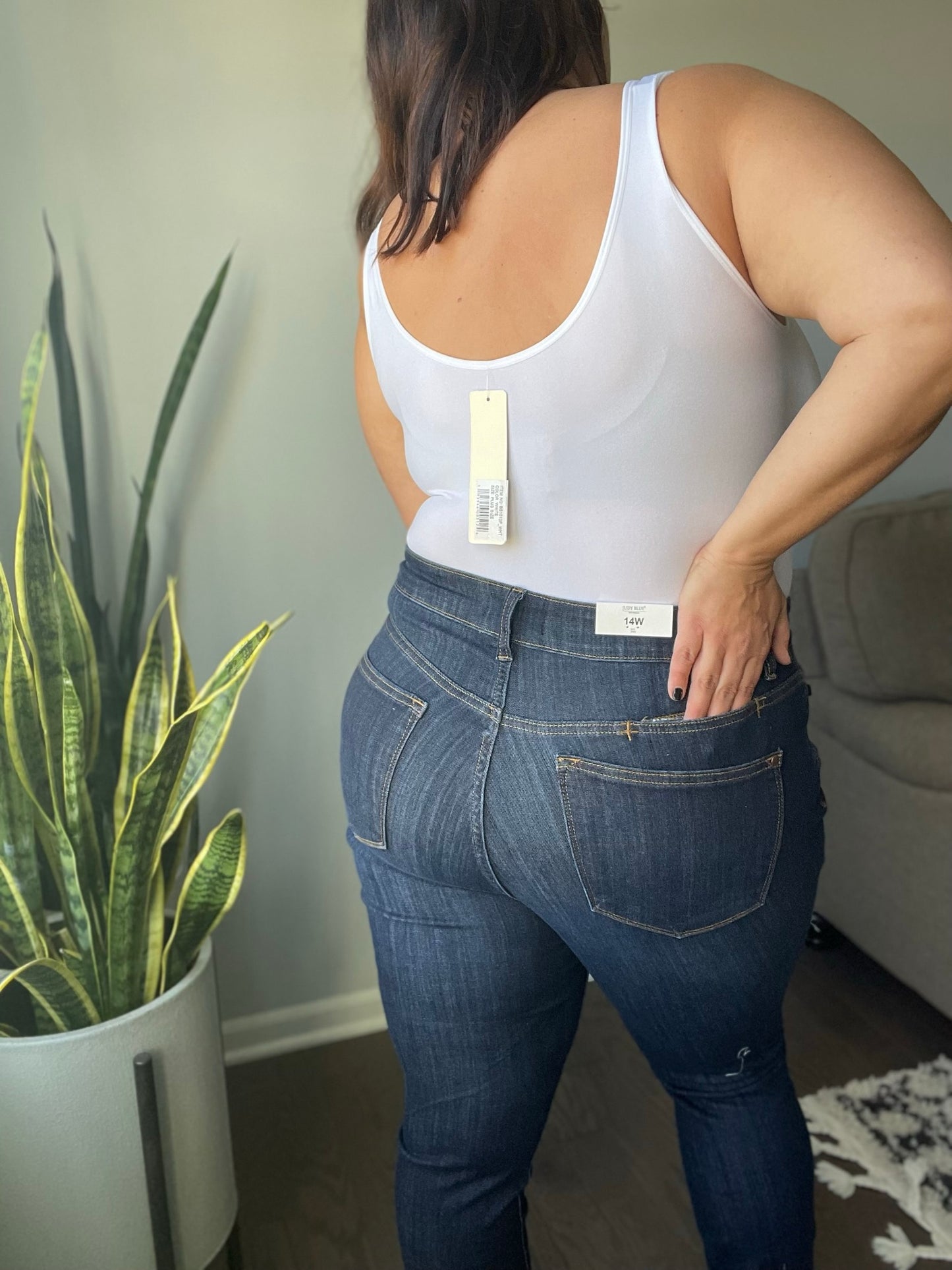 Georgia Back Yoke Skinny Jeans with Phone Pocket