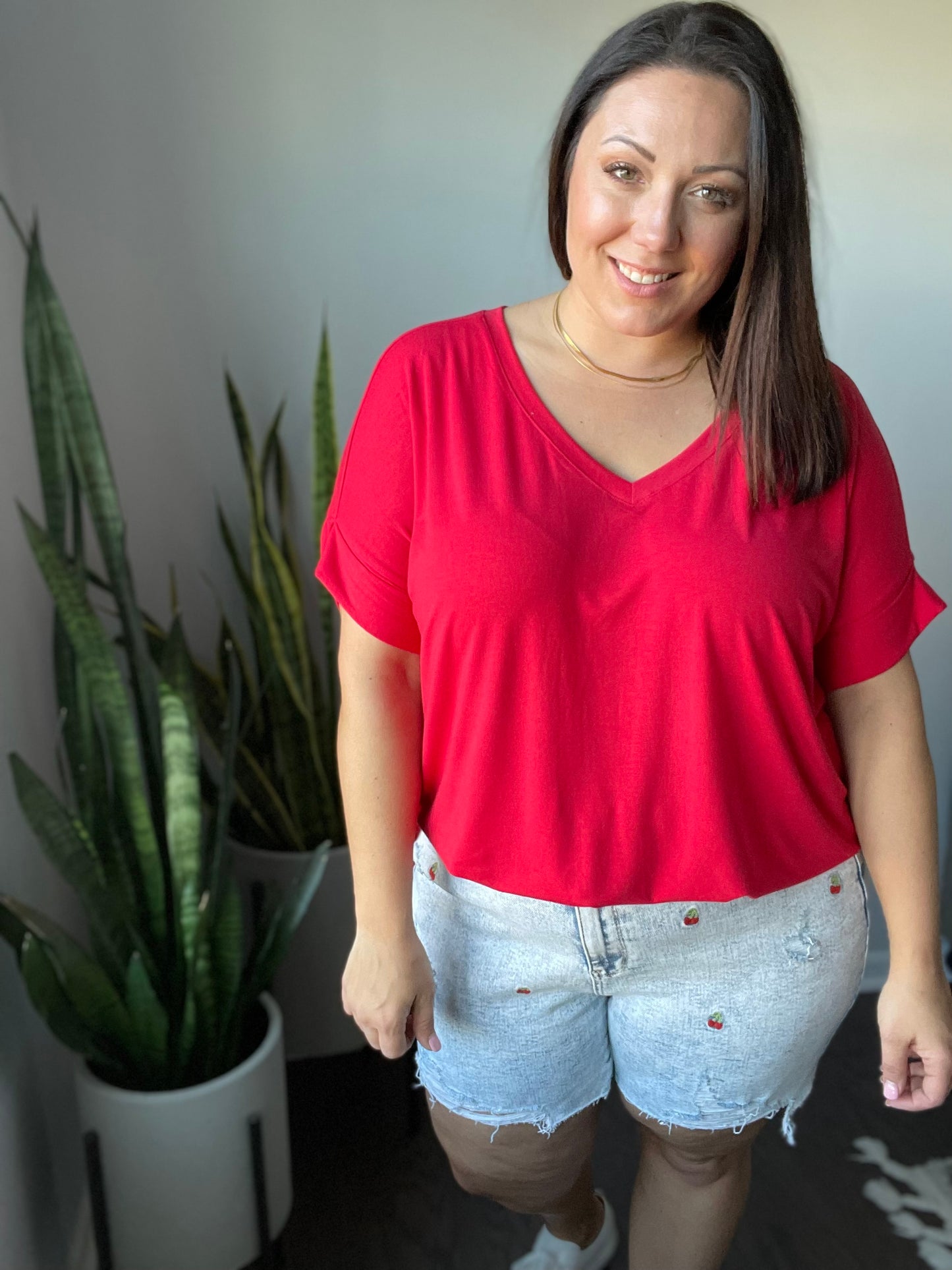 Easy Mornings V-Neck T-Shirt In Red